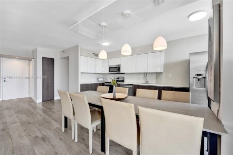 Copropriété à vendre à Aventura, Floride: 2 chambres, 126.81 m2 № 1736218 - photo 14