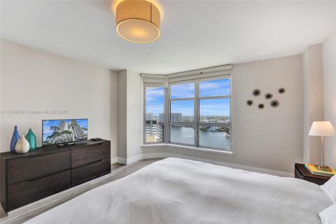 Copropriété à vendre à Aventura, Floride: 2 chambres, 126.81 m2 № 1736218 - photo 3