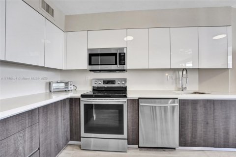 Copropriété à vendre à Aventura, Floride: 2 chambres, 126.81 m2 № 1736218 - photo 17