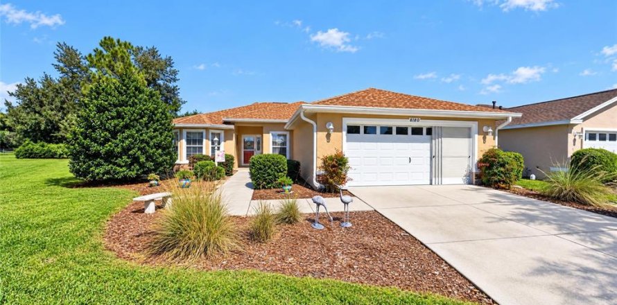 Villa ou maison à Ocala, Floride 3 chambres, 164.07 m2 № 2415137
