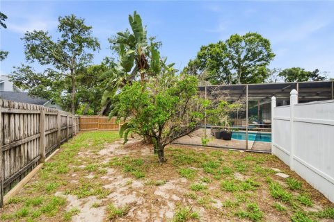 House in Palm Harbor, Florida 4 bedrooms, 283.17 sq.m. № 2258903 - photo 10