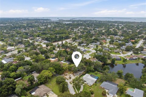 House in Palm Harbor, Florida 4 bedrooms, 283.17 sq.m. № 2258903 - photo 12