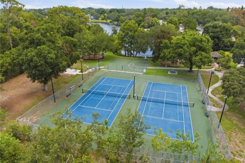House in Palm Harbor, Florida 4 bedrooms, 283.17 sq.m. № 2258903 - photo 14