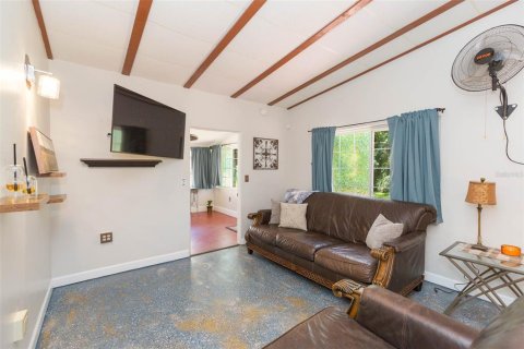 Снять в аренду виллу или дом в Дейд-Сити, Флорида 2 комнаты, 110.37м2, № 2091522 - фото 13
