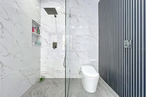 Villa ou maison à louer à Orlando, Floride: 5 chambres, 240.52 m2 № 2338983 - photo 14