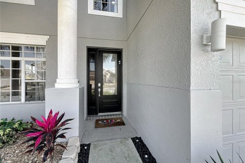 Villa ou maison à louer à Orlando, Floride: 5 chambres, 240.52 m2 № 2338983 - photo 2