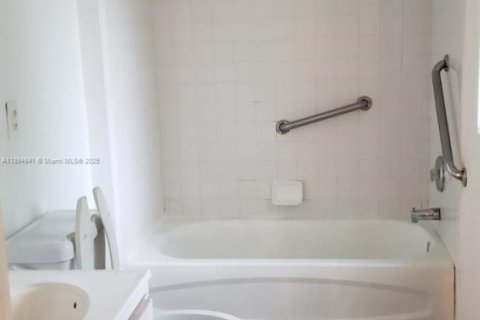 House in Jacksonville, Florida 3 bedrooms № 2081449 - photo 17