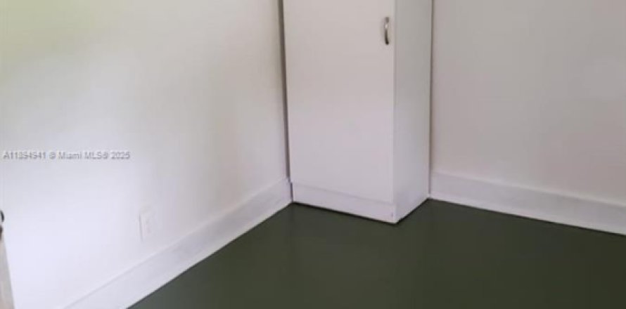House in Jacksonville, Florida 3 bedrooms № 2081449