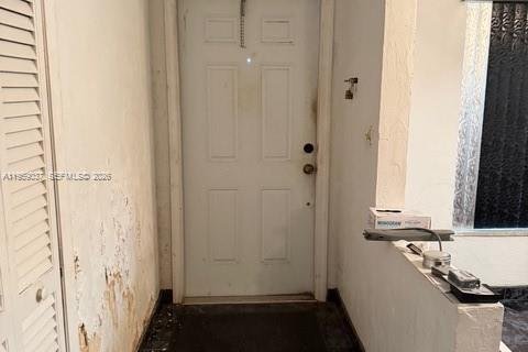 Casa en venta en Miami Gardens, Florida, 3 dormitorios, 144.56 m2 № 2022103 - foto 5