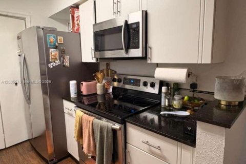 Condo in Coral Springs, Florida, 2 bedrooms  № 2068792