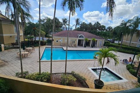 Condo in Coral Springs, Florida, 2 bedrooms  № 2068792 - photo 25