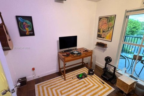 Condo in Coral Springs, Florida, 2 bedrooms  № 2068792 - photo 14