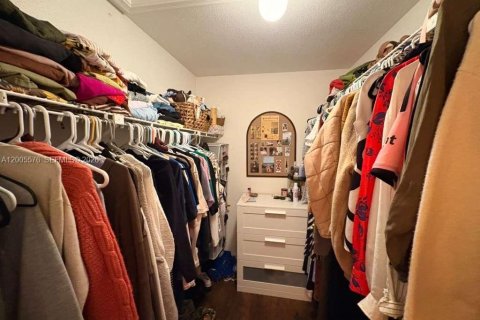 Condo in Coral Springs, Florida, 2 bedrooms  № 2068792 - photo 19