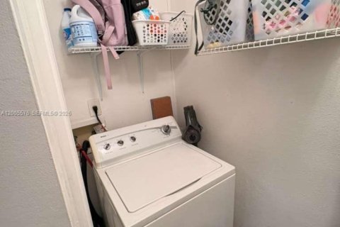 Condo in Coral Springs, Florida, 2 bedrooms  № 2068792 - photo 21