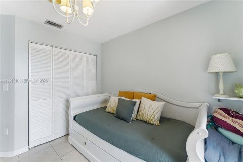 Villa ou maison à vendre à Miami, Floride: 5 chambres, 147.25 m2 № 2055572 - photo 25