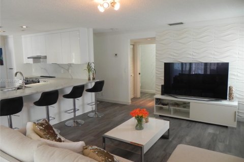 Villa ou maison à vendre à Weston, Floride: 4 chambres, 189.06 m2 № 2043041 - photo 15