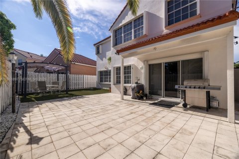 Villa ou maison à vendre à Weston, Floride: 4 chambres, 189.06 m2 № 2043041 - photo 6