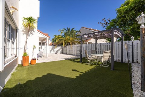 Villa ou maison à vendre à Weston, Floride: 4 chambres, 189.06 m2 № 2043041 - photo 5