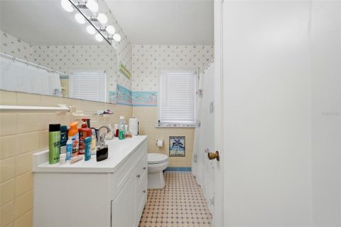 House in Clearwater, Florida 3 bedrooms, 135.27 sq.m. № 2198731 - photo 20