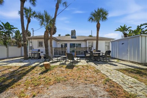 House in Clearwater, Florida 3 bedrooms, 135.27 sq.m. № 2198731 - photo 30