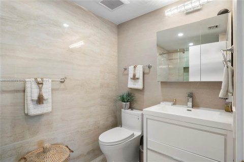 Condominio en venta en Miami, Florida, 1 dormitorio, 92.16 m2 № 1978094 - foto 15