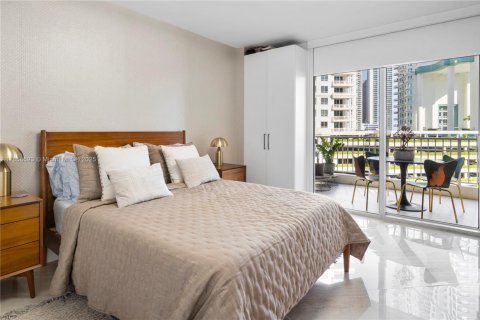 Condominio en venta en Miami, Florida, 1 dormitorio, 92.16 m2 № 1978094 - foto 11