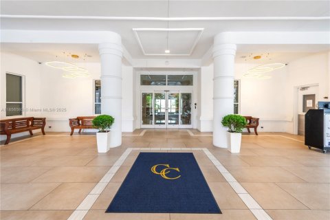 Condominio en venta en Miami, Florida, 1 dormitorio, 92.16 m2 № 1978094 - foto 3