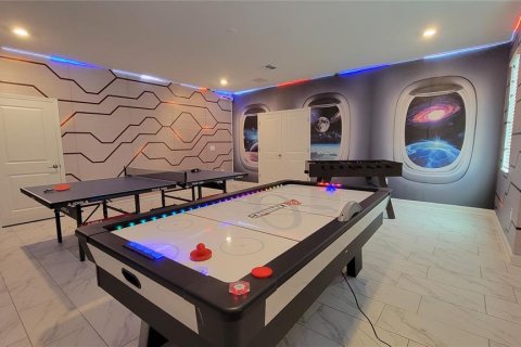 Casa en venta en Kissimmee, Florida, 8 dormitorios, 398.46 m2 № 2197877 - foto 15