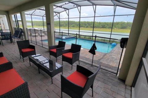 Casa en venta en Kissimmee, Florida, 8 dormitorios, 398.46 m2 № 2197877 - foto 5