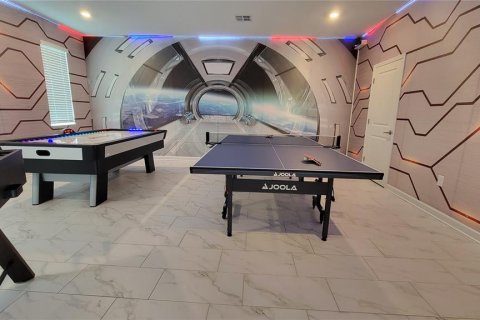 Casa en venta en Kissimmee, Florida, 8 dormitorios, 398.46 m2 № 2197877 - foto 14