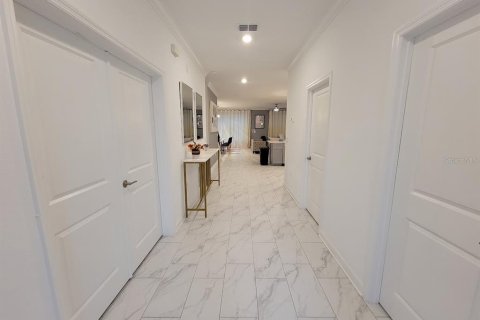 Casa en venta en Kissimmee, Florida, 8 dormitorios, 398.46 m2 № 2197877 - foto 6