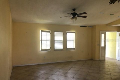 Villa ou maison à vendre à Port Charlotte, Floride: 3 chambres, 171.4 m2 № 1852566 - photo 2