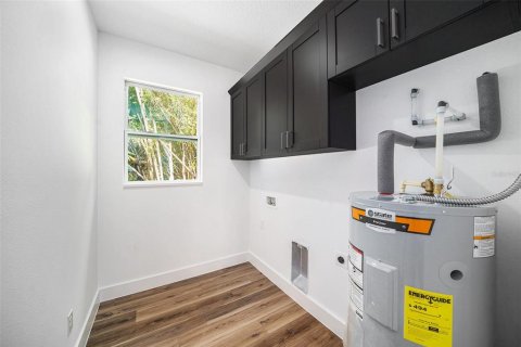 Casa en venta en Tampa, Florida, 4 dormitorios, 154.4 m2 № 1870370 - foto 23