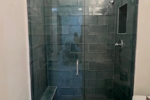 Condo in Coral Springs, Florida, 2 bedrooms  № 2400511 - photo 14