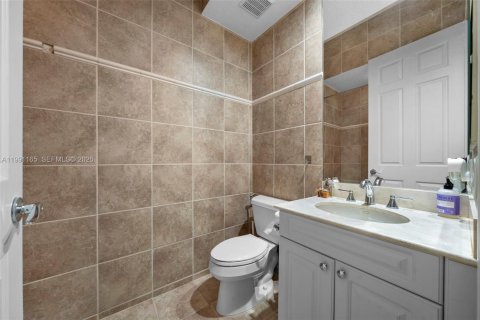 Adosado en alquiler en Hollywood, Florida, 3 dormitorios, 214.05 m2 № 2056733 - foto 15