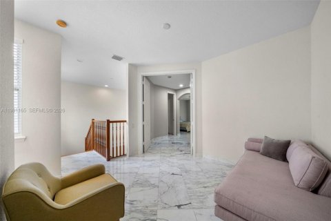 Adosado en alquiler en Hollywood, Florida, 3 dormitorios, 214.05 m2 № 2056733 - foto 16