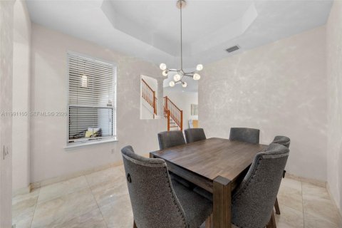 Adosado en alquiler en Hollywood, Florida, 3 dormitorios, 214.05 m2 № 2056733 - foto 9