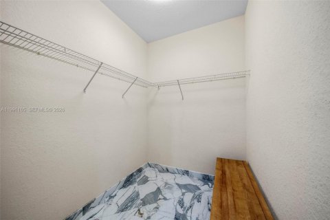 Adosado en alquiler en Hollywood, Florida, 3 dormitorios, 214.05 m2 № 2056733 - foto 24