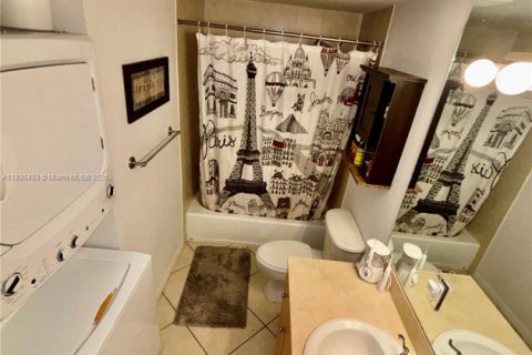 Copropriété à vendre à Miami, Floride: 1 chambre, 64.01 m2 № 1806138 - photo 20