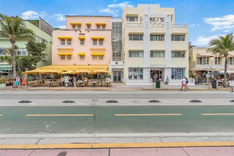 Condominio en venta en Miami Beach, Florida, 1 dormitorio, 57.6 m2 № 1862683 - foto 1