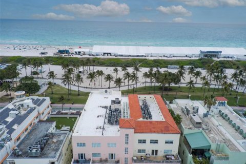 Condominio en venta en Miami Beach, Florida, 1 dormitorio, 57.6 m2 № 1862683 - foto 4