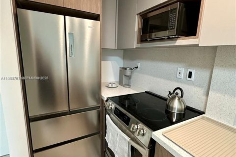 Condominio en venta en Coral Gables, Florida, 1 dormitorio, 32.61 m2 № 2010464 - foto 10