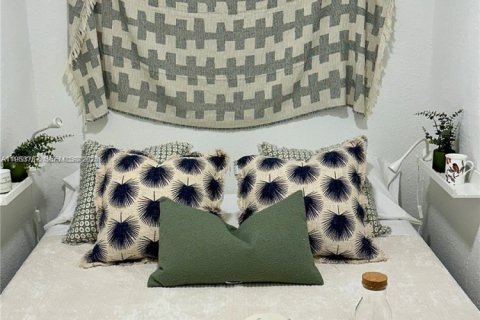 Condominio en venta en Coral Gables, Florida, 1 dormitorio, 32.61 m2 № 2010464 - foto 15