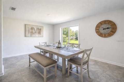 Villa ou maison à louer à Eagle Lake, Floride: 4 chambres, 190.45 m2 № 2384065 - photo 8