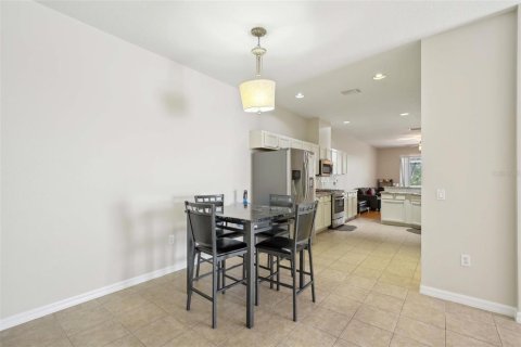 House in Tampa, Florida 3 bedrooms, 164.99 sq.m. № 1653833 - photo 5
