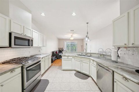 Casa en venta en Tampa, Florida, 3 dormitorios, 164.99 m2 № 1653833 - foto 8