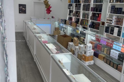 Immobilier commercial à vendre à Plantation, Floride № 2055135 - photo 10