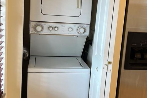 Touwnhouse à louer à Miramar, Floride: 2 chambres, 98.1 m2 № 2410945 - photo 4