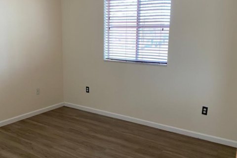 Touwnhouse à louer à Miramar, Floride: 2 chambres, 98.1 m2 № 2410945 - photo 14