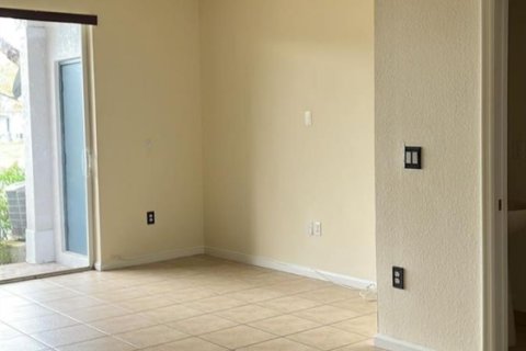 Touwnhouse à louer à Miramar, Floride: 2 chambres, 98.1 m2 № 2410945 - photo 7